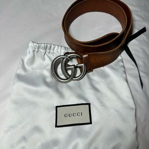 Gucci Leather Belt with double G Buckle